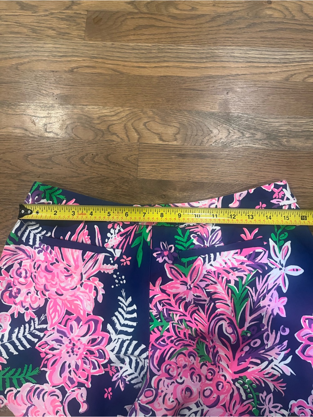 Lilly Pulitzer Buttercup Shorts Women 6 Ruffle Your Feathers Navy Pink Green - Picture 6 of 9